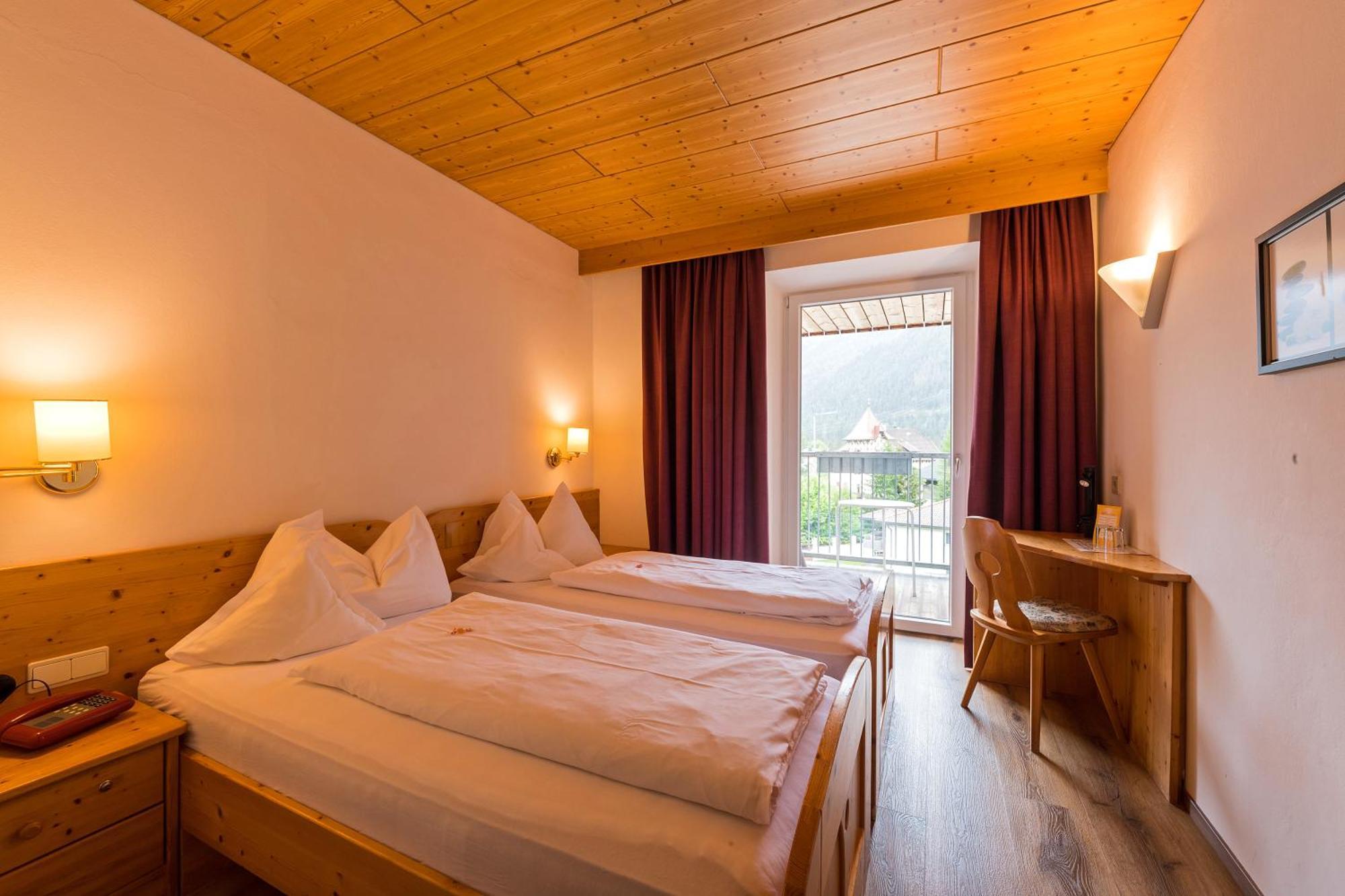 Hotel Dolomiten Добб'яко Екстер'єр фото