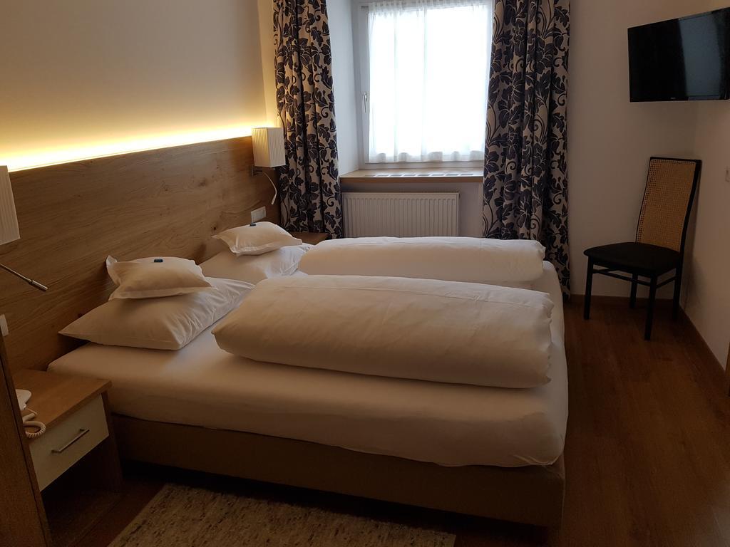 Hotel Dolomiten Добб'яко Екстер'єр фото